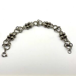 Vintage unsigned Silver tone Beaded Bracelet